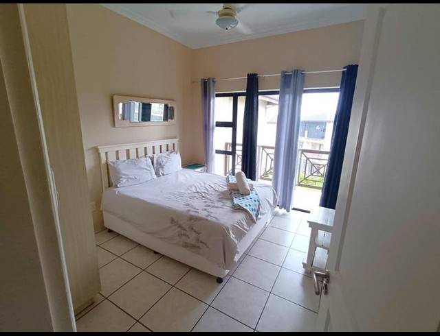 2 BEDROOM APARTMENT FOR SALE IN UVONGO BEACH